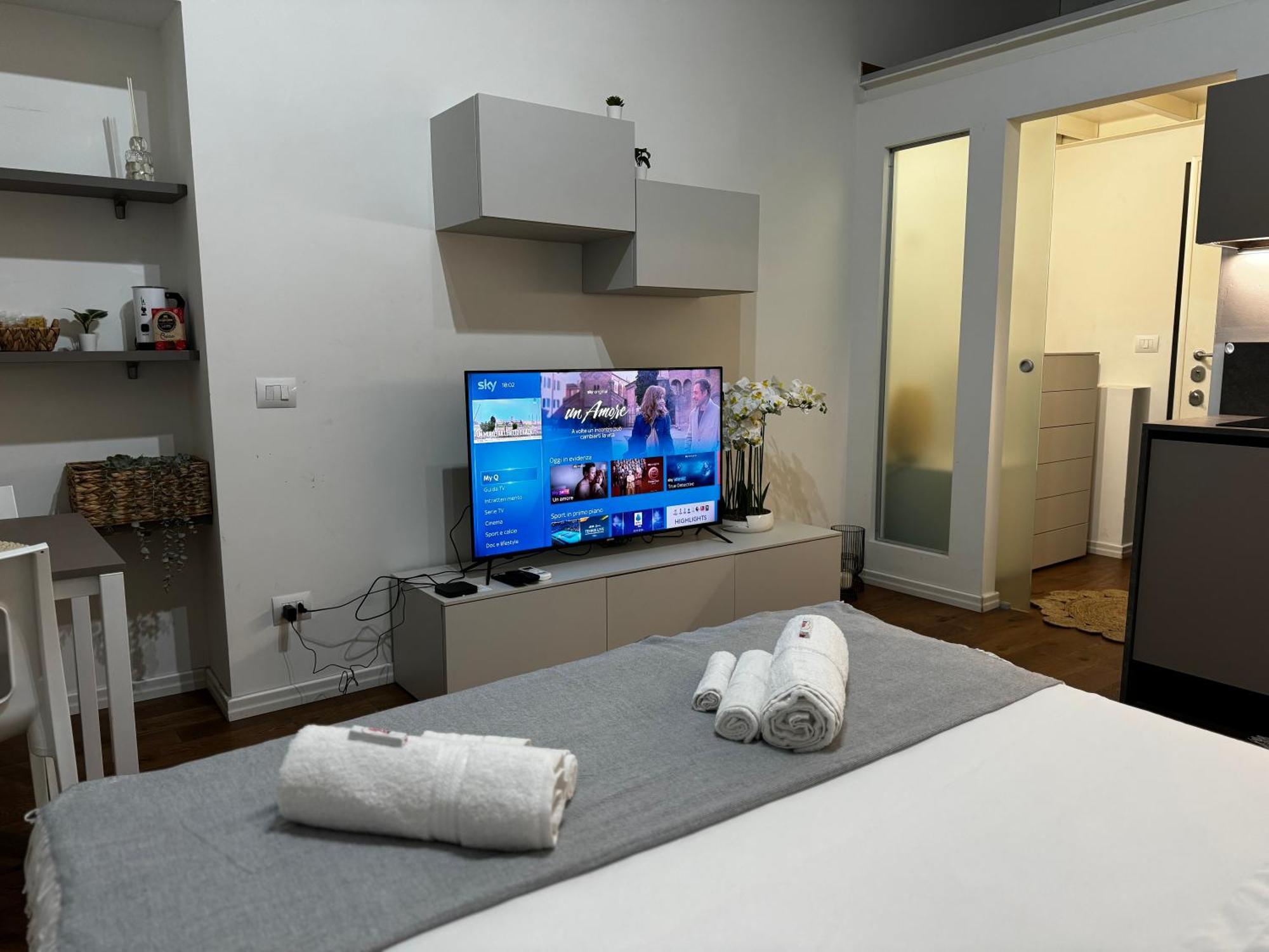 Regina Milano In Corso Lodi - Sky Tv, Wifi E Breakfast Box Apartment Екстериор снимка
