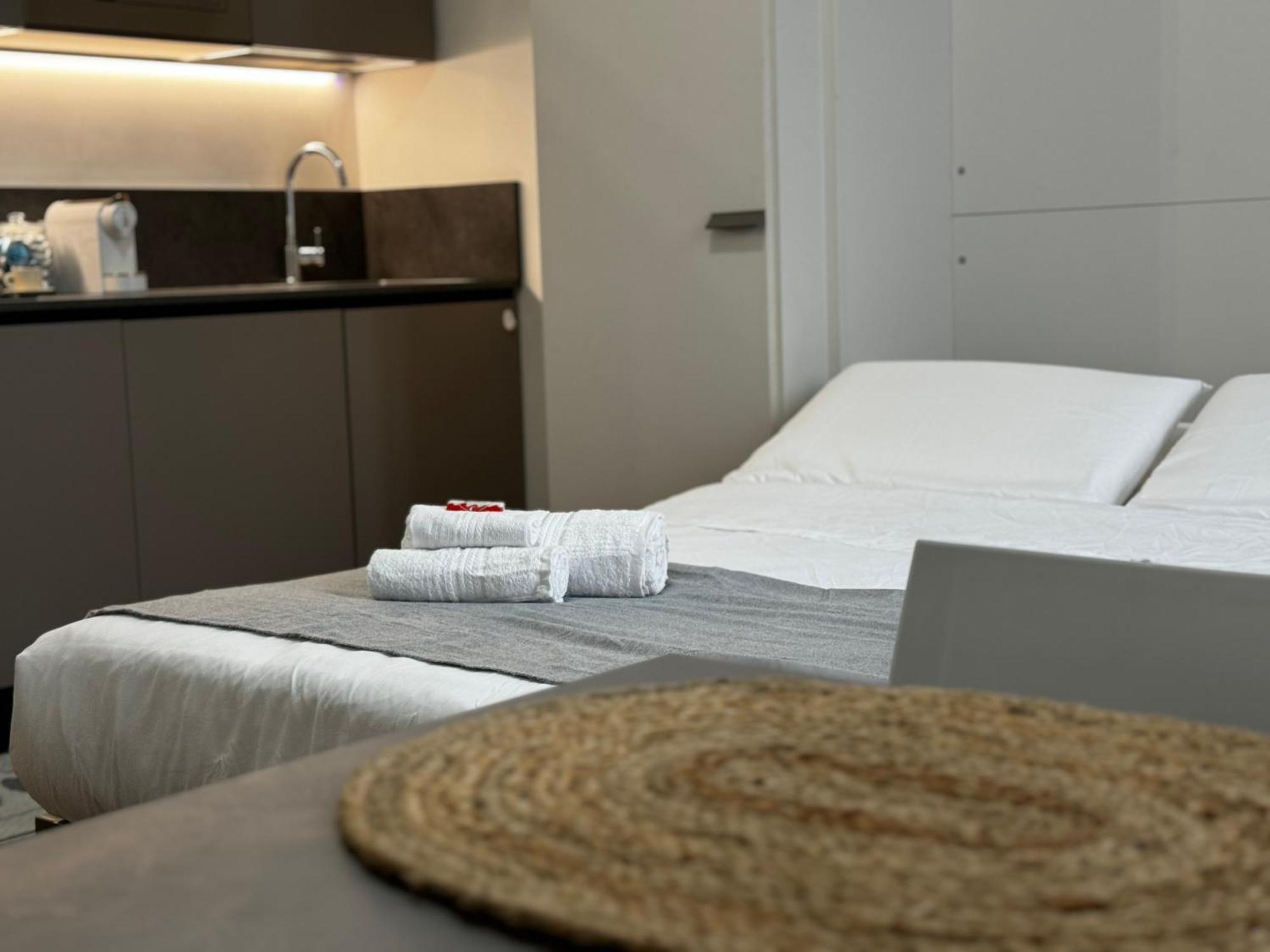 Regina Milano In Corso Lodi - Sky Tv, Wifi E Breakfast Box Apartment Екстериор снимка