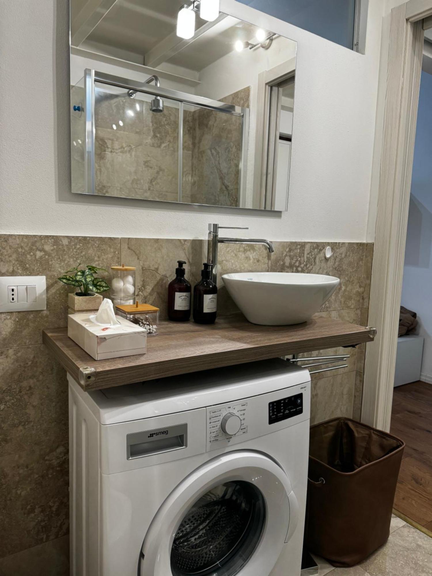 Regina Milano In Corso Lodi - Sky Tv, Wifi E Breakfast Box Apartment Екстериор снимка